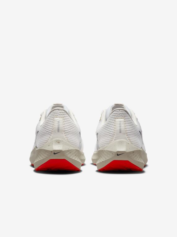 Nike Pegasus 40