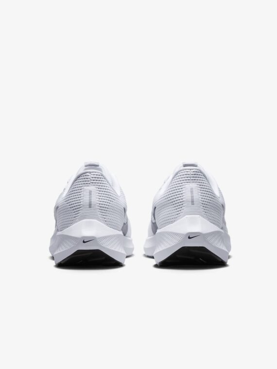 Nike Pegasus 40