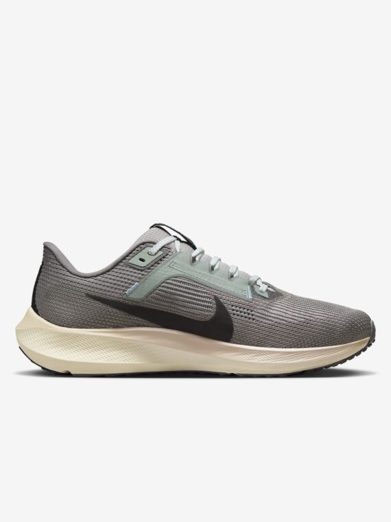Nike Pegasus 40 Premium